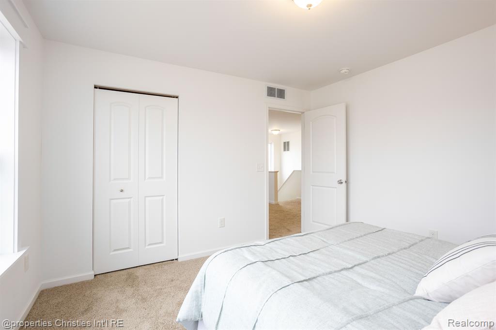 844 SADDLEBROOK Drive, Linden, MI 48451 — Photo 23