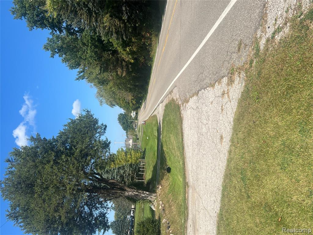 7451 Johnson Road W, Flushing, MI 48433 — Photo 13