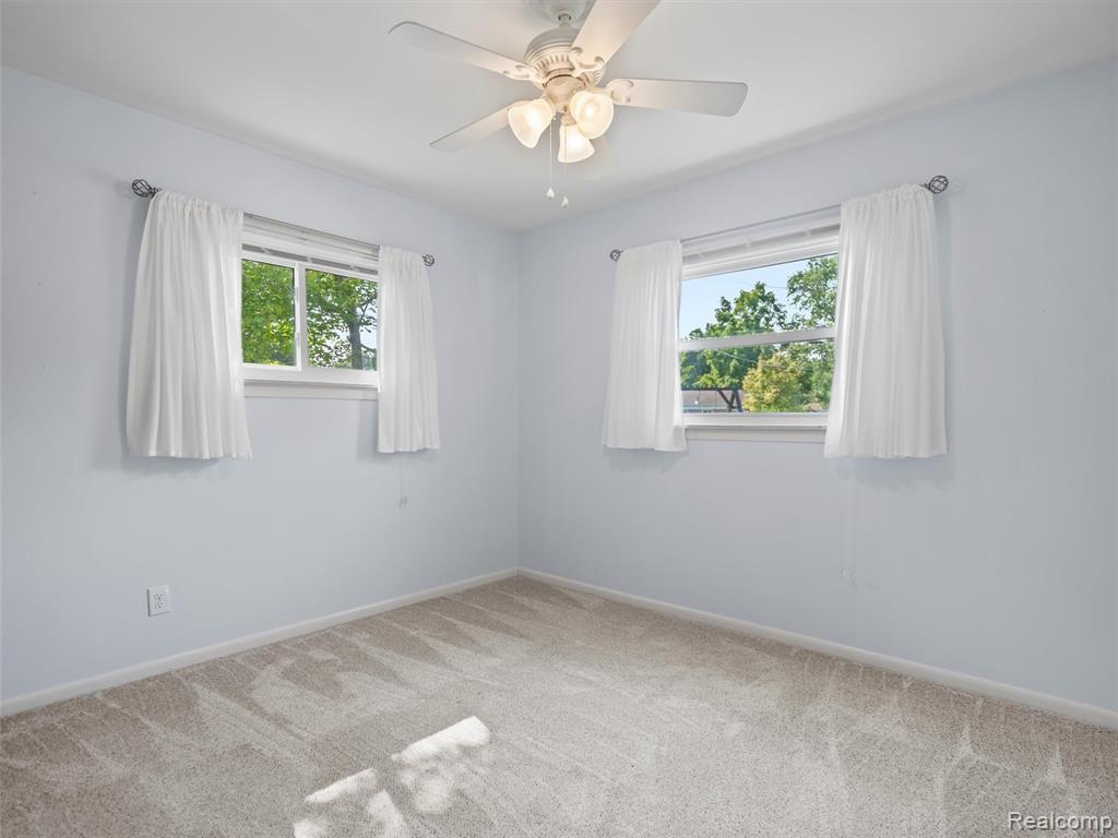 6773 Transparent Avenue, Clarkston, MI — Photo 33