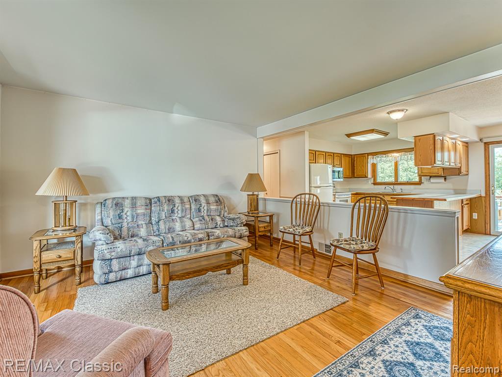 11789 Julia Drive, Whitmore Lake, MI 48189 — Photo 12