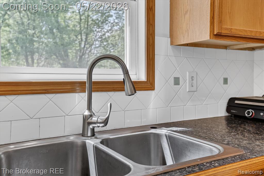 1029 Crestlane Drive, Saginaw, MI 48601 — Photo 13