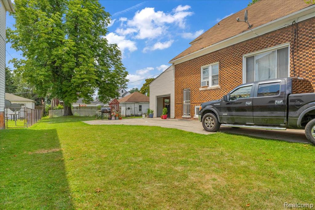 5215 Larkins Street, Detroit, MI 48210 — Photo 6
