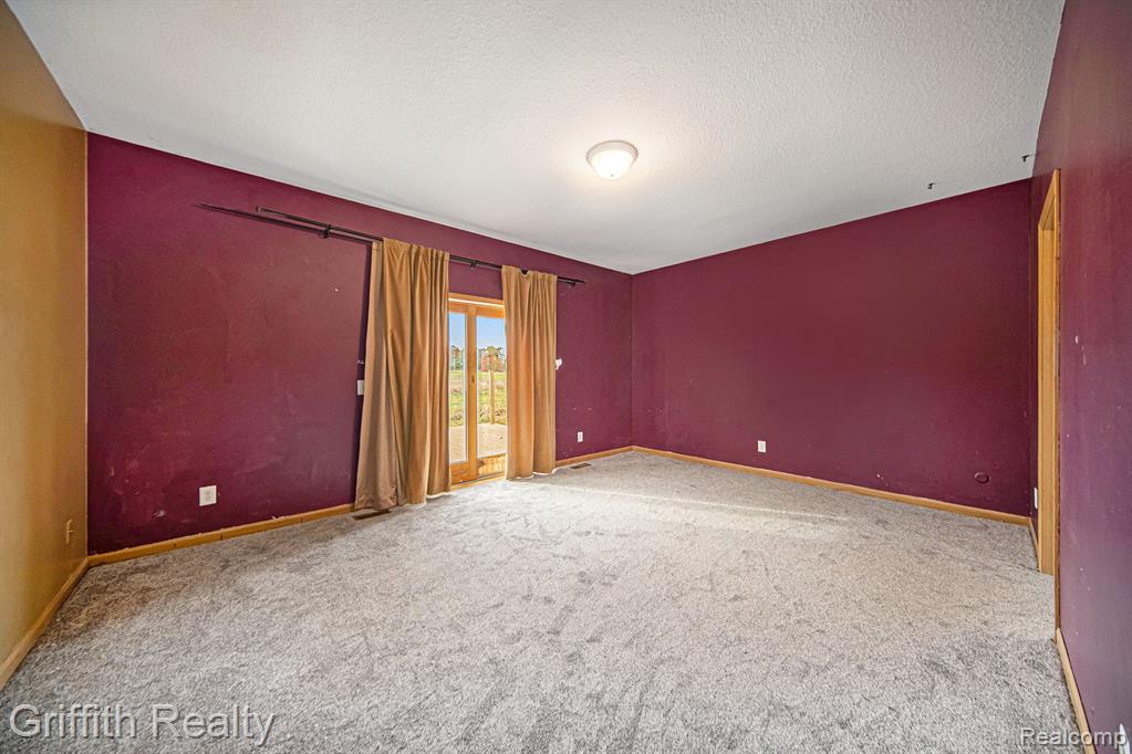 3940 E Cohoctah Road, Howell, MI 48855 — Photo 11