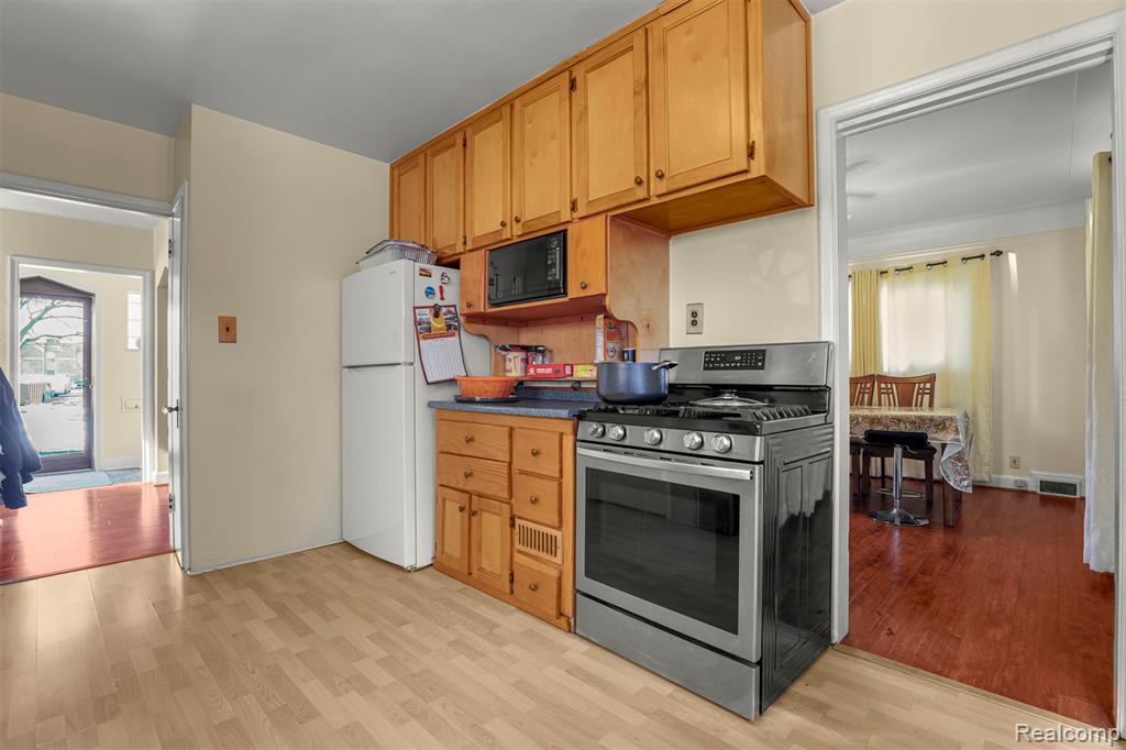 5910 Kendal Street, Dearborn, MI 48126 — Photo 17