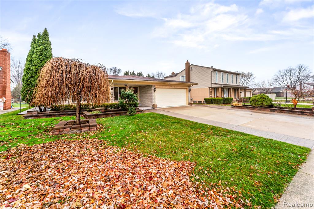 4822 Peachtree Drive, Sterling Heights, MI 48310 — Photo 3