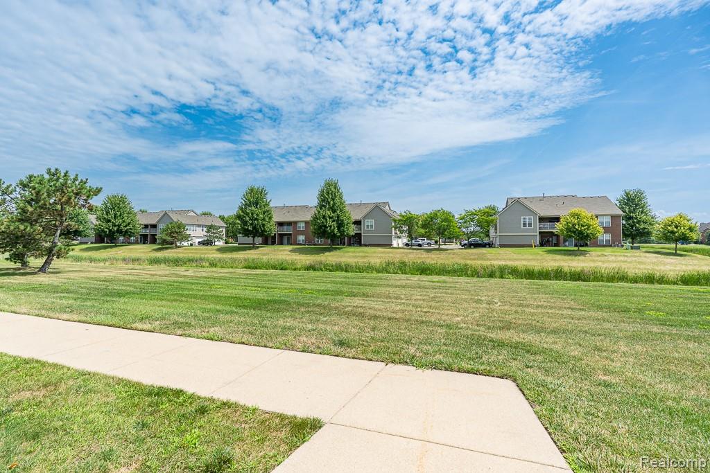 51780 Adler Park Drive W, Chesterfield, MI — Photo 33