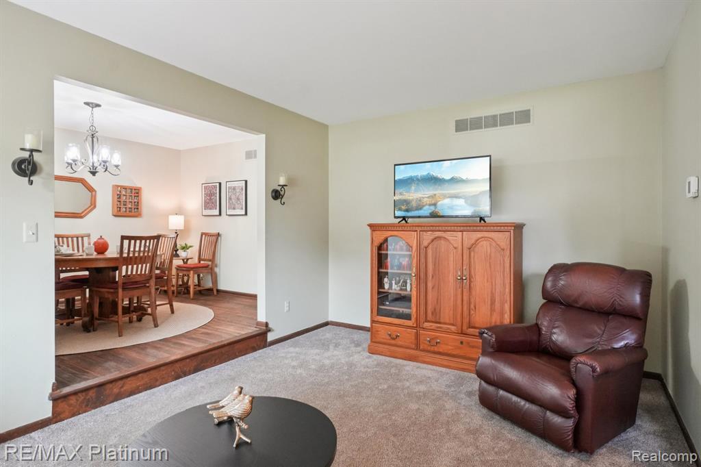 2581 Pepper Court, Hartland, MI 48353 — Photo 6