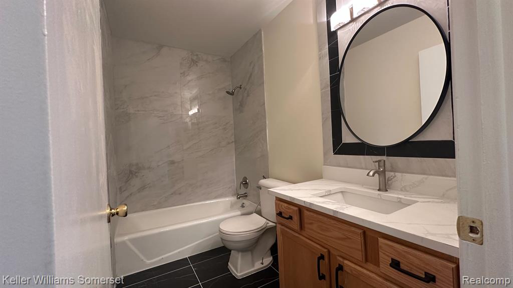 433 Fox Hills, #6, Bloomfield, MI 48304 — Photo 16