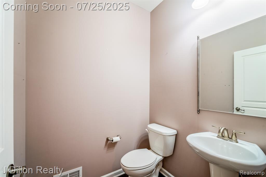 6124 Braemore Court, Canton, MI 48187 — Photo 41