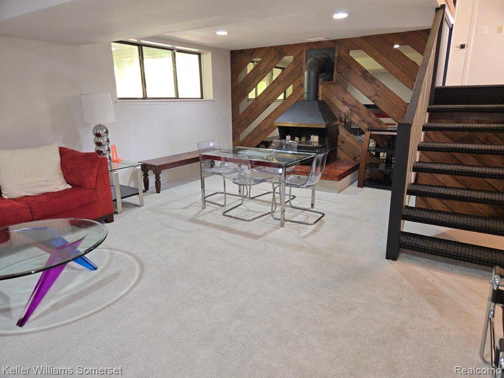 5568 PATTERSON Drive, Troy, MI 48085 — Photo 24