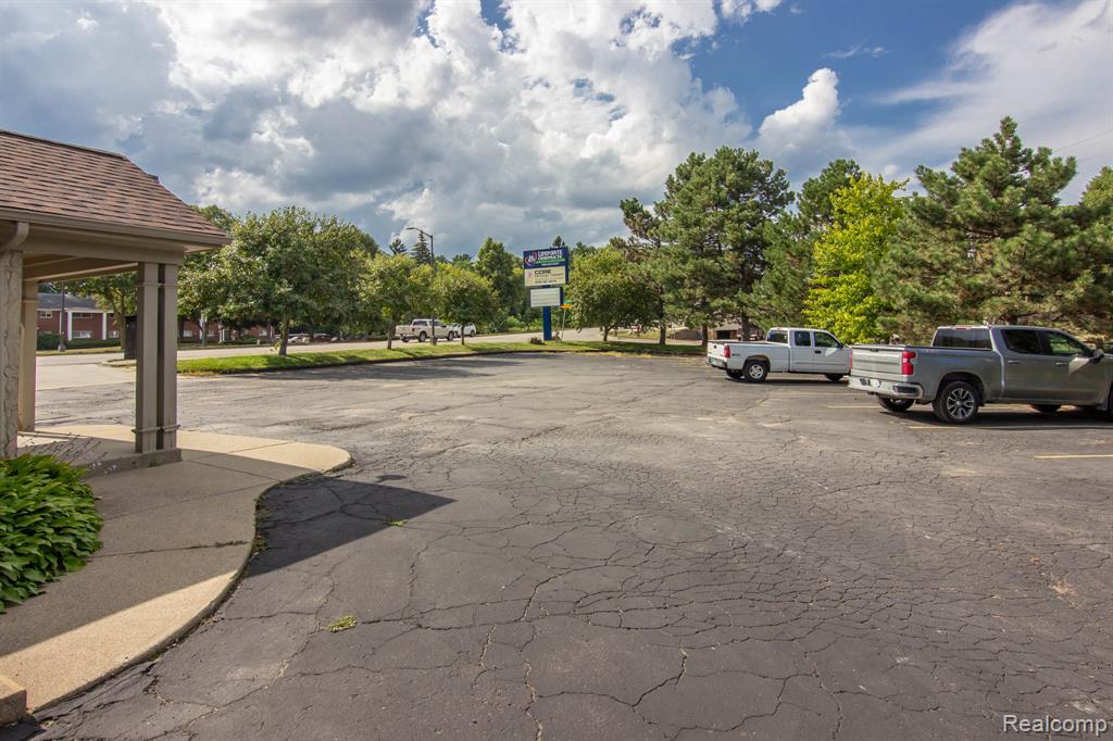 5896 Dixie Highway, Clarkston, MI — Photo 11
