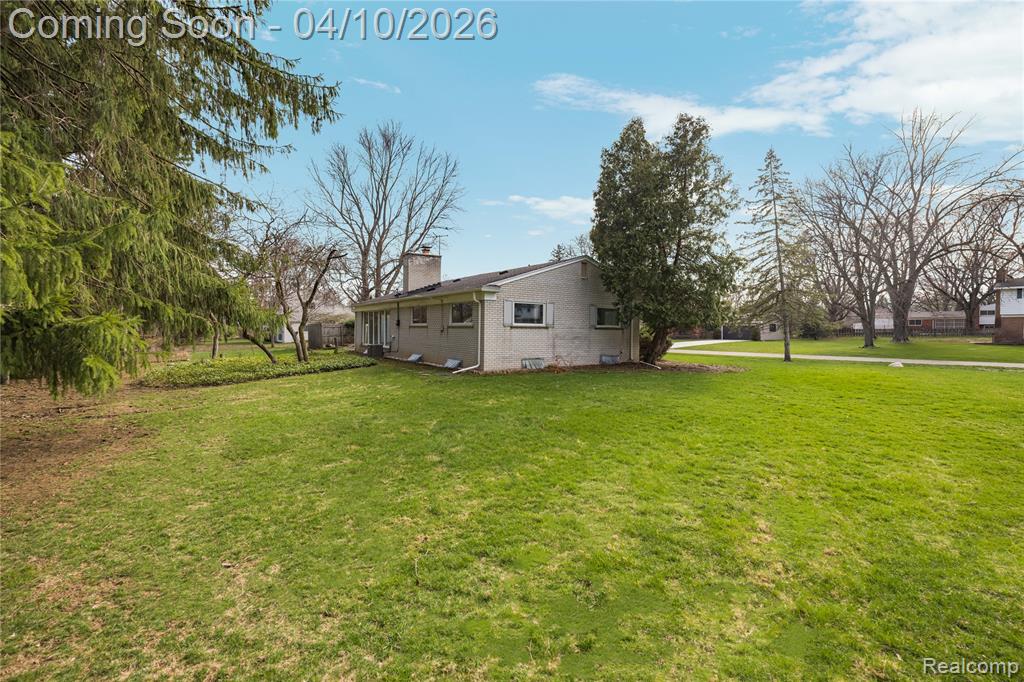 7077 Brookridge Drive, West Bloomfield, MI — Photo 43