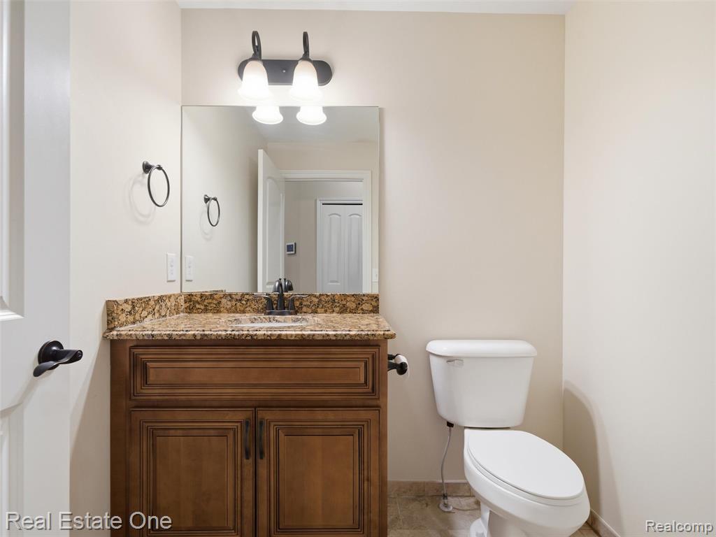 9572 Kingsway Circle, Clarkston, MI 48348 — Photo 9