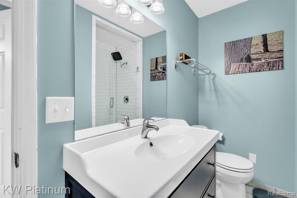 38215 Maple Forest Boulevard E, Harrison Township, MI — Photo 25