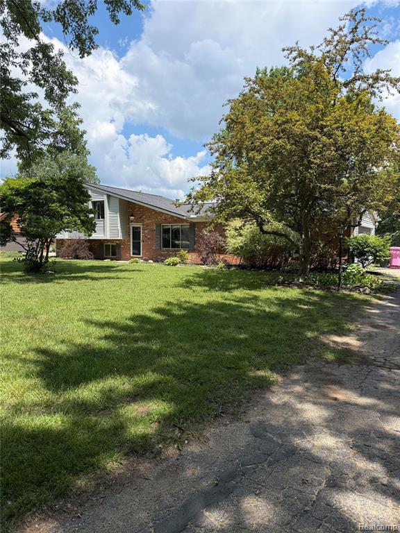 4544 Hillview Shores, Clawson, MI 48348 — Photo 3