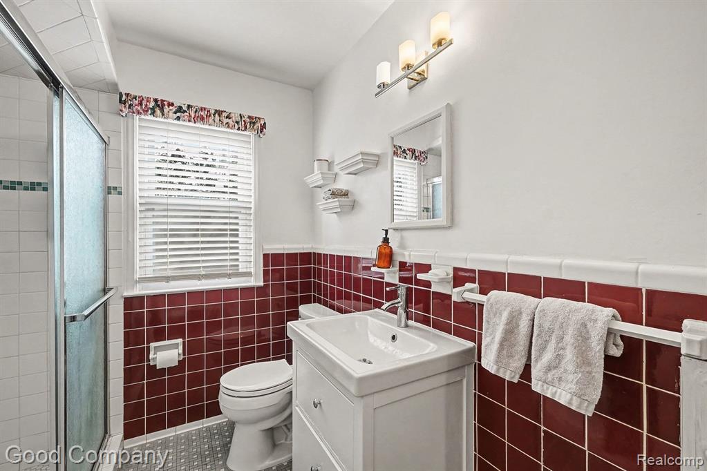 13146 Elgin Avenue, Huntington Woods, MI — Photo 12