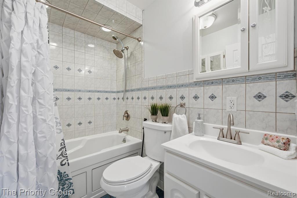 5235 Drayton Road, Clarkston, MI — Photo 23