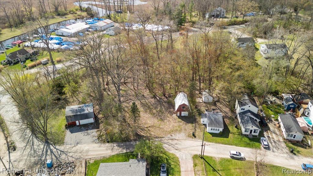 9623 Winston Road, Pinckney, MI 48169 — Photo 13