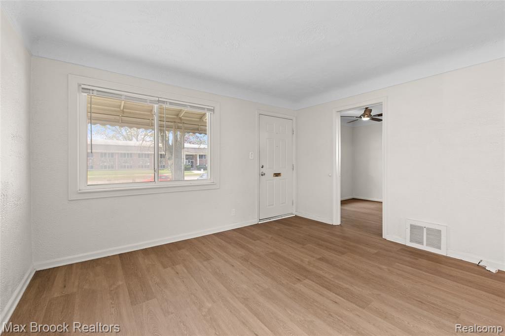 3012 GREENFIELD Road, Berkley, MI 48072 — Photo 3