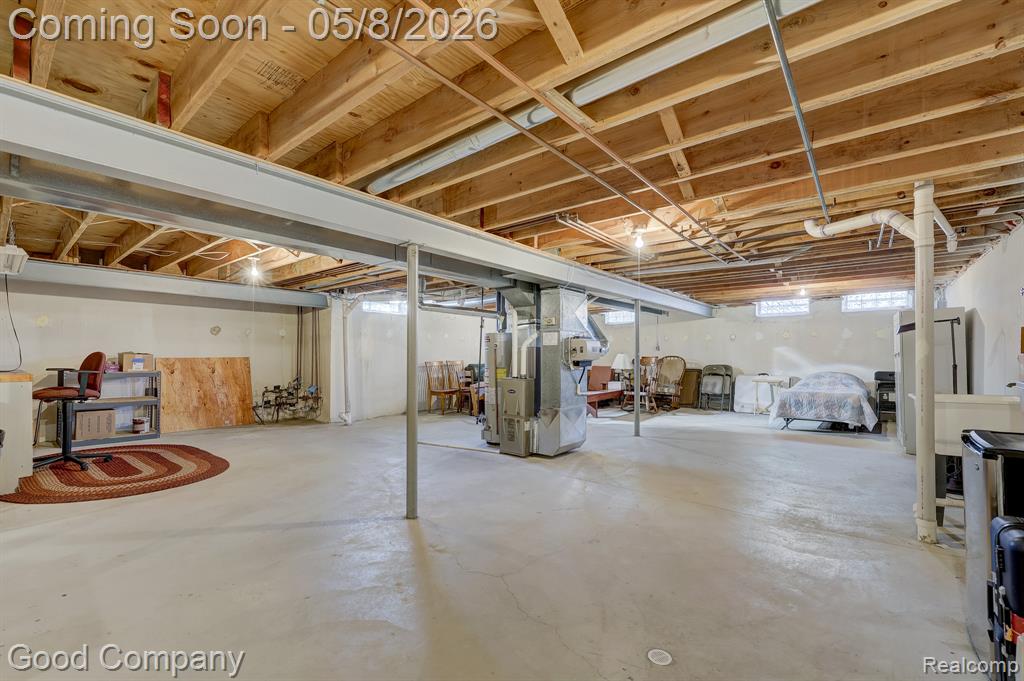 48390 Seawind Court, Utica, MI 48315 — Photo 32