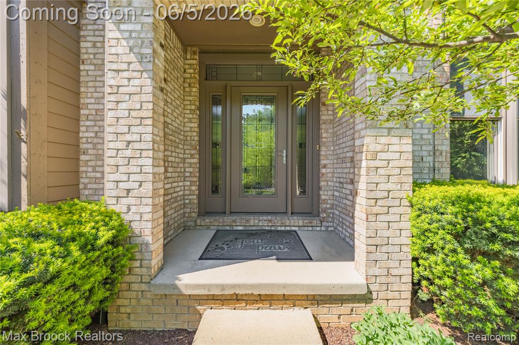 6294 Lindsay Court, West Bloomfield, MI 48324 — Photo 5