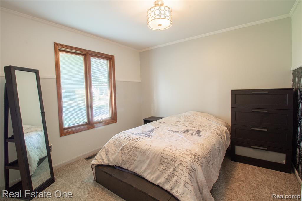 4300 Connie Drive, Sterling Heights, MI 48310 — Photo 15