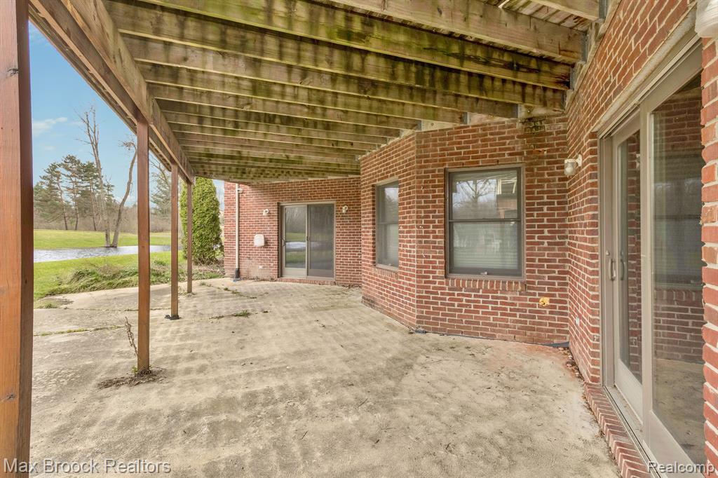6426 OAK GROVE Road, Howell, MI 48855 — Photo 46