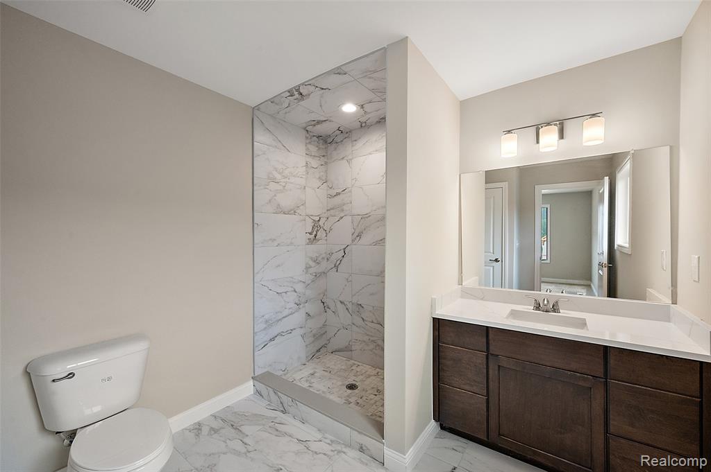 18901 Via Firenze Drive, Macomb, MI 48044 — Photo 29