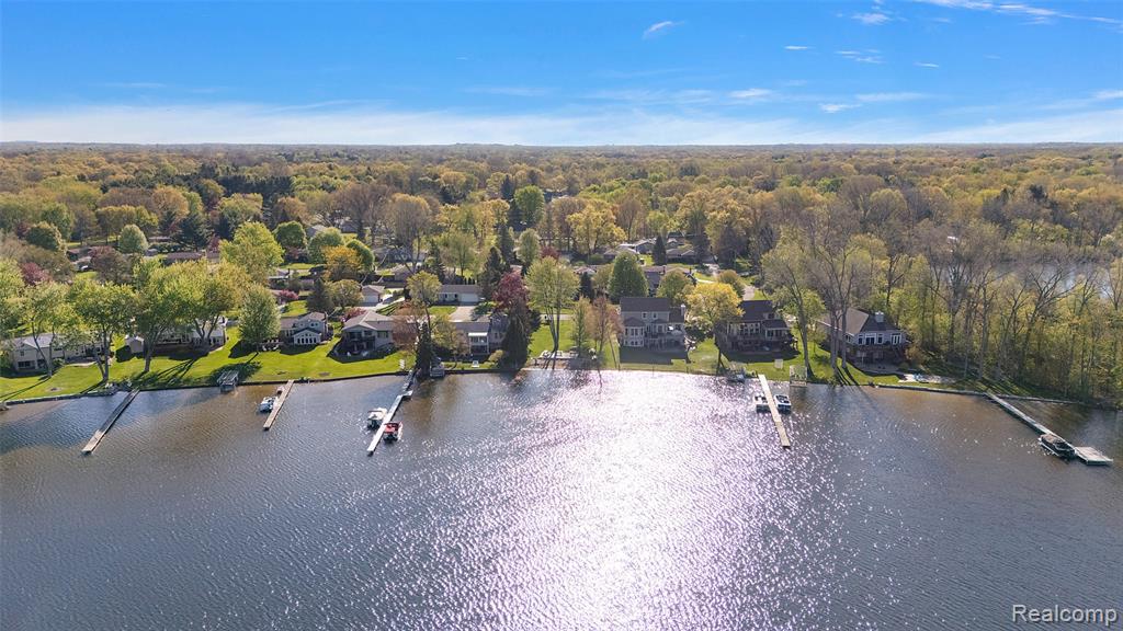 15 Pleasant Lake Drive, Waterford, MI 48327 — Photo 61