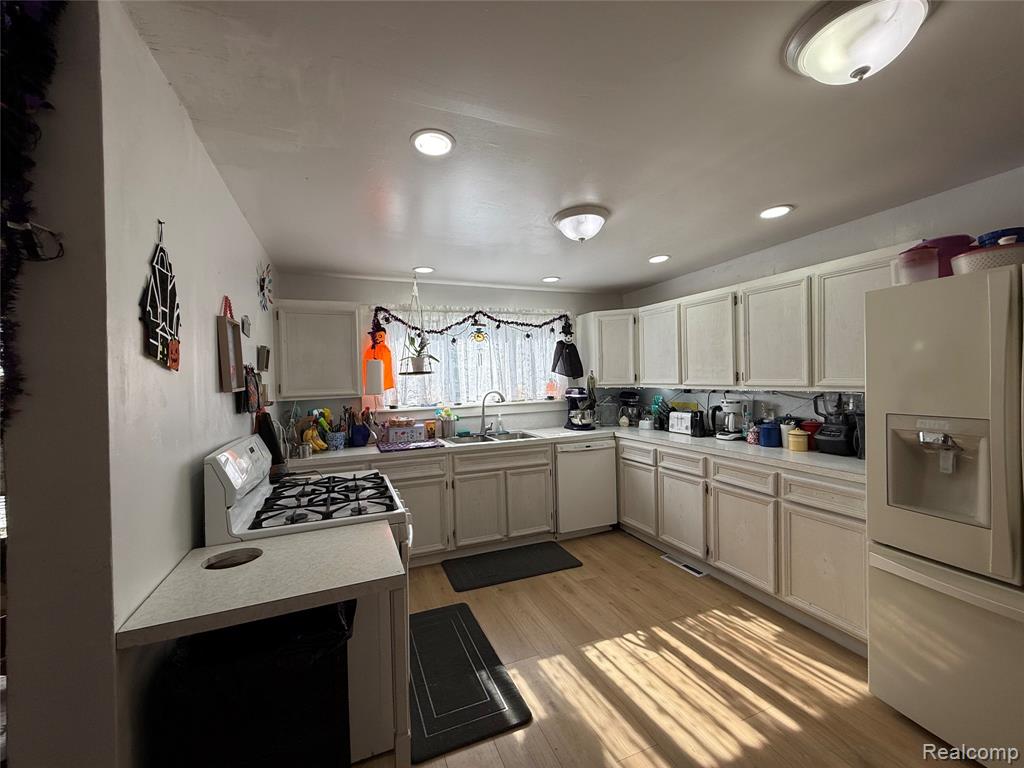 6908 John Street, Brown, MI 48416 — Photo 7