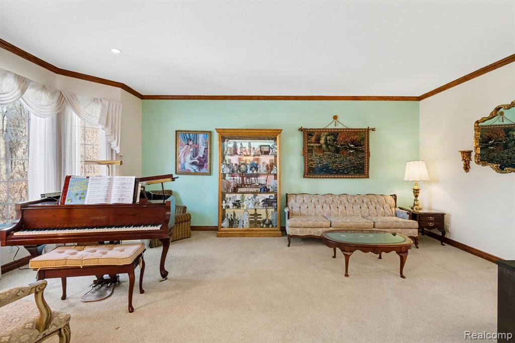 2215 Ridgemoor Court, Burton, MI 48509 — Photo 9