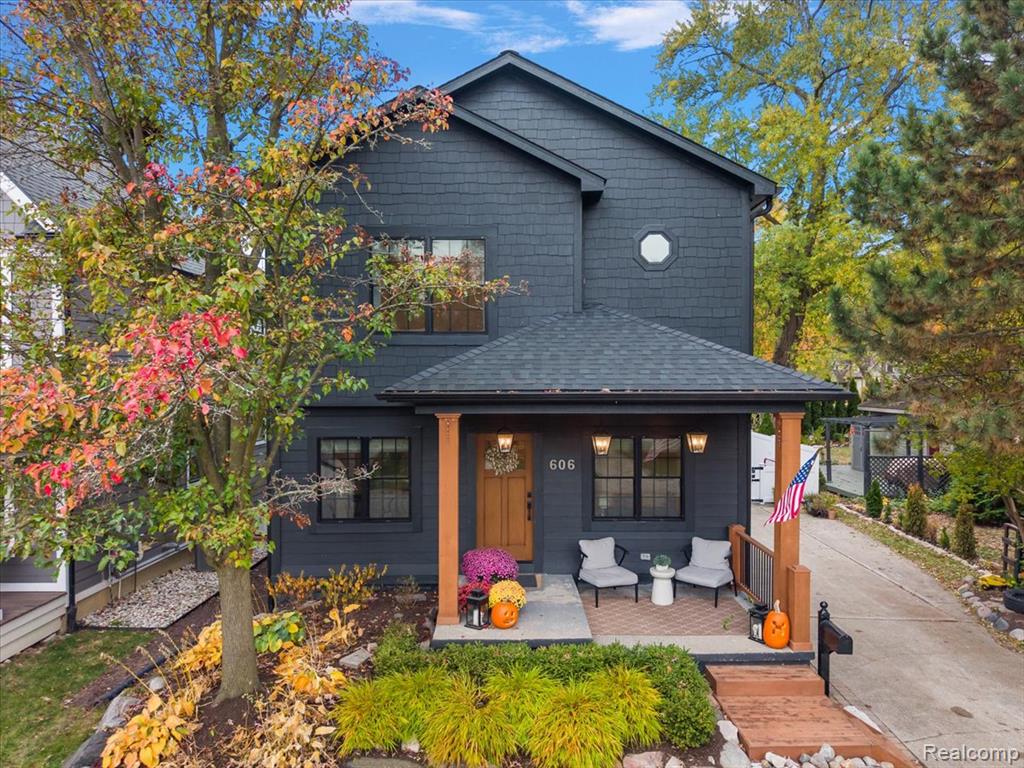 606 Golf Avenue, Royal Oak, MI 48073 — Photo 2