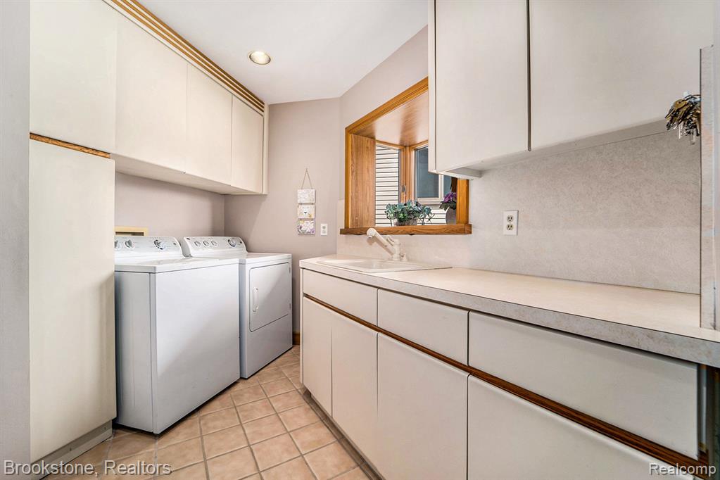 32315 N River Road, Harrison Township, MI — Photo 25