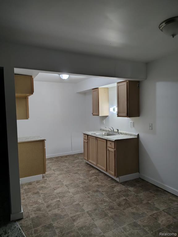 10101 Cadieux Road, Detroit, MI 48224 — Photo 16