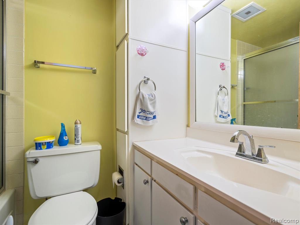 555 E WILLIAM Street, 18H, Ann Arbor, MI 48104 — Photo 9