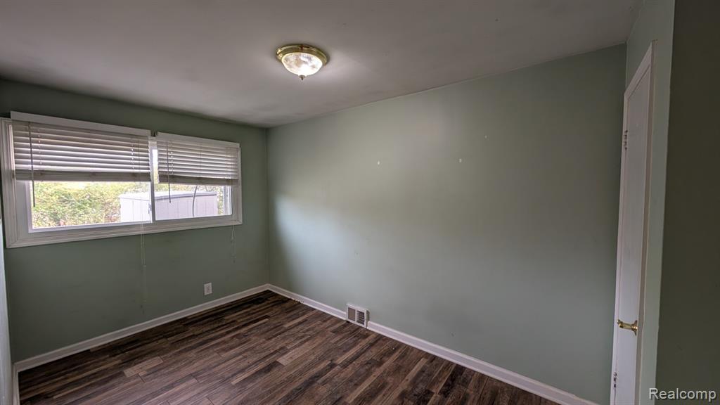 1839 Ackley Avenue, Westland, MI 48186 — Photo 11
