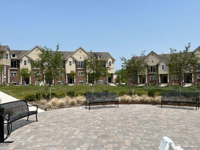 41600 ORIANNA Lane, 14, Novi, MI — Photo 37
