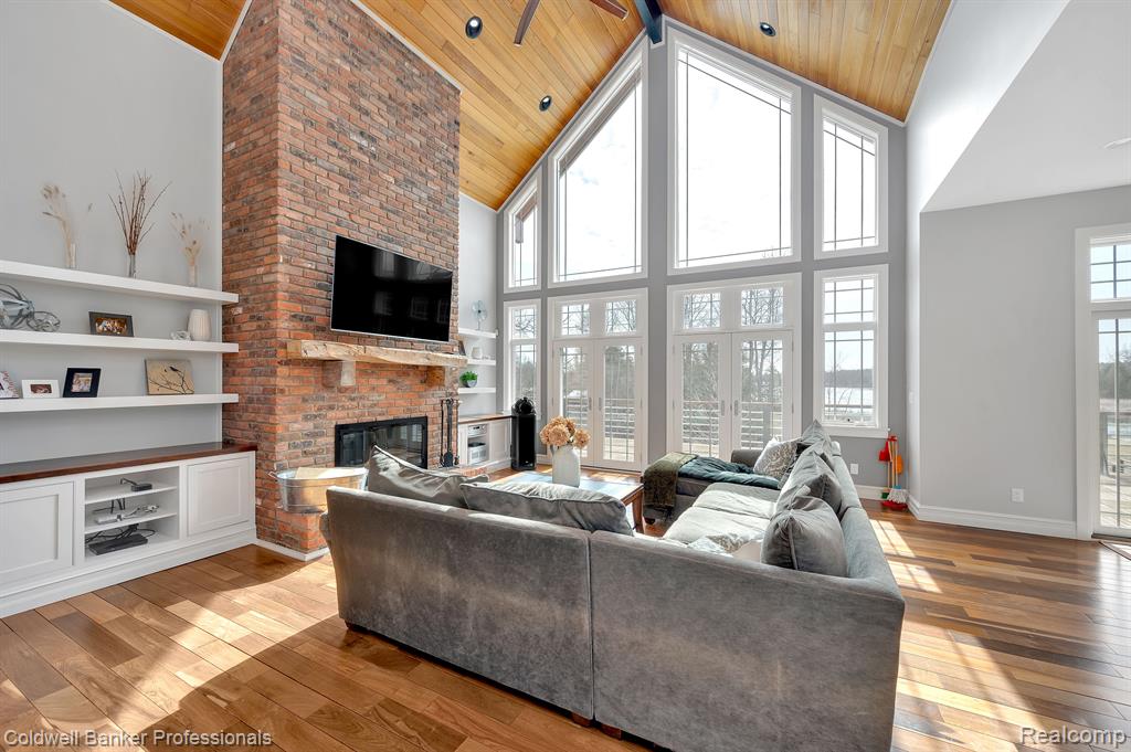595 ARMY Road, Leonard, MI 48367 — Photo 9