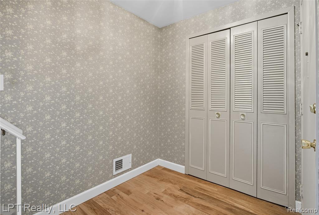 8715 Kennedy Circle, 1, Warren, MI 48093 — Photo 3