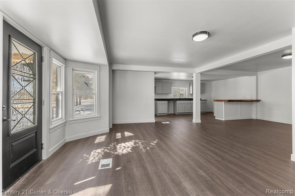 4296 Burgess Road, Pinckney, MI 48169 — Photo 9
