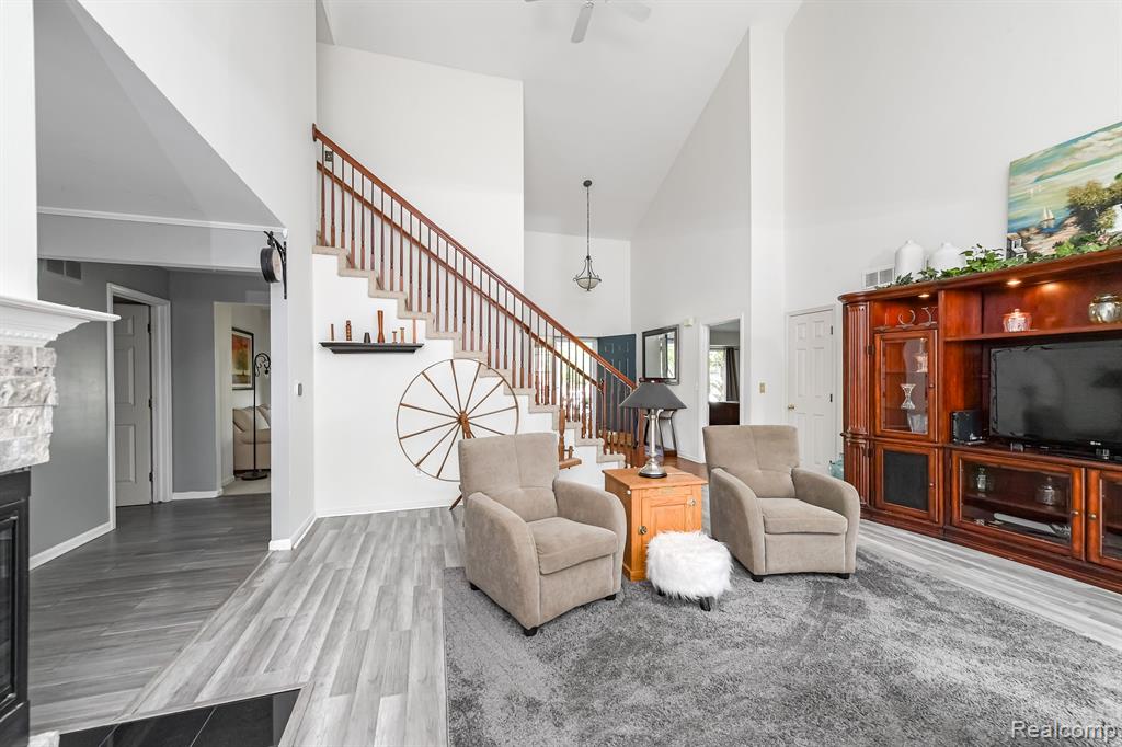 5842 GLEN CREEK Court, Ann Arbor, MI 48108 — Photo 6