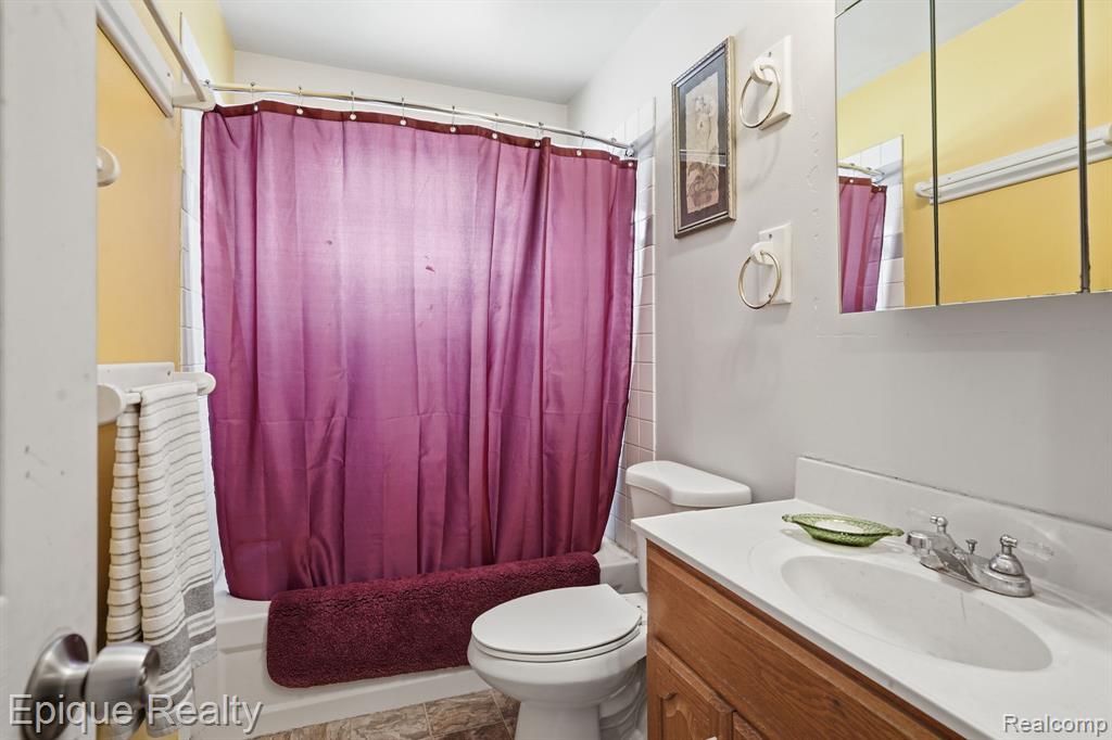 2191 Stonesthrow Drive, Lapeer, MI 48446 — Photo 18