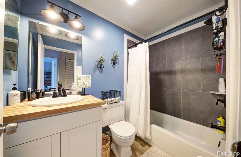 22814 Talford Street, Novi, MI — Photo 15