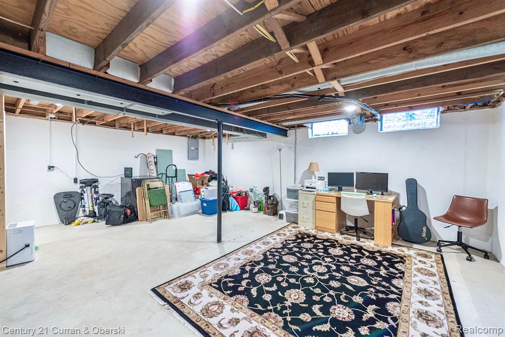 1745 WICKHAM Street, Royal Oak, MI 48073 — Photo 16