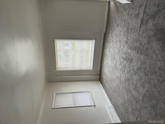 19637 Hasse Street - Photo 2