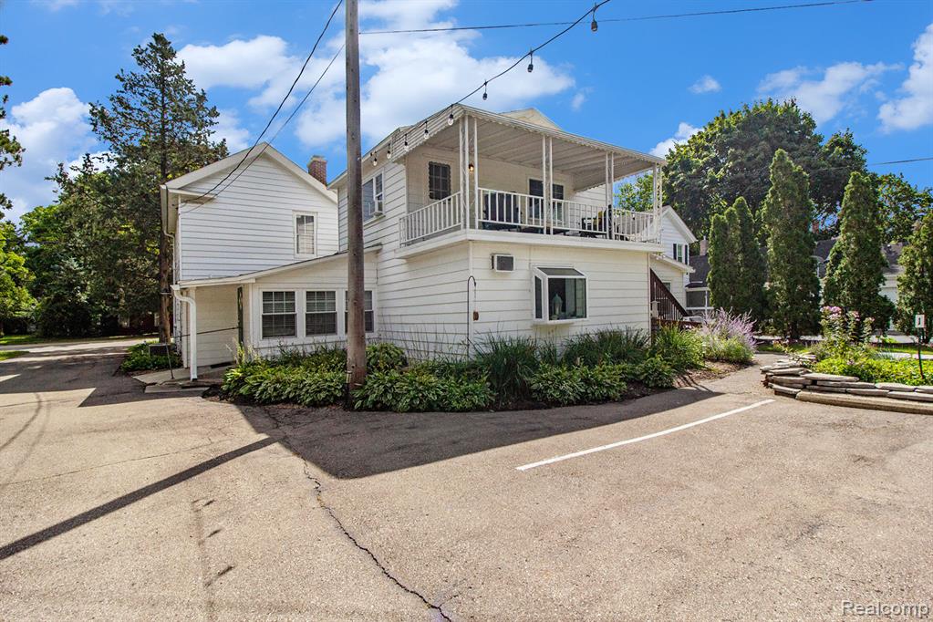 155 N Main Street, Clarkston, MI, 00000