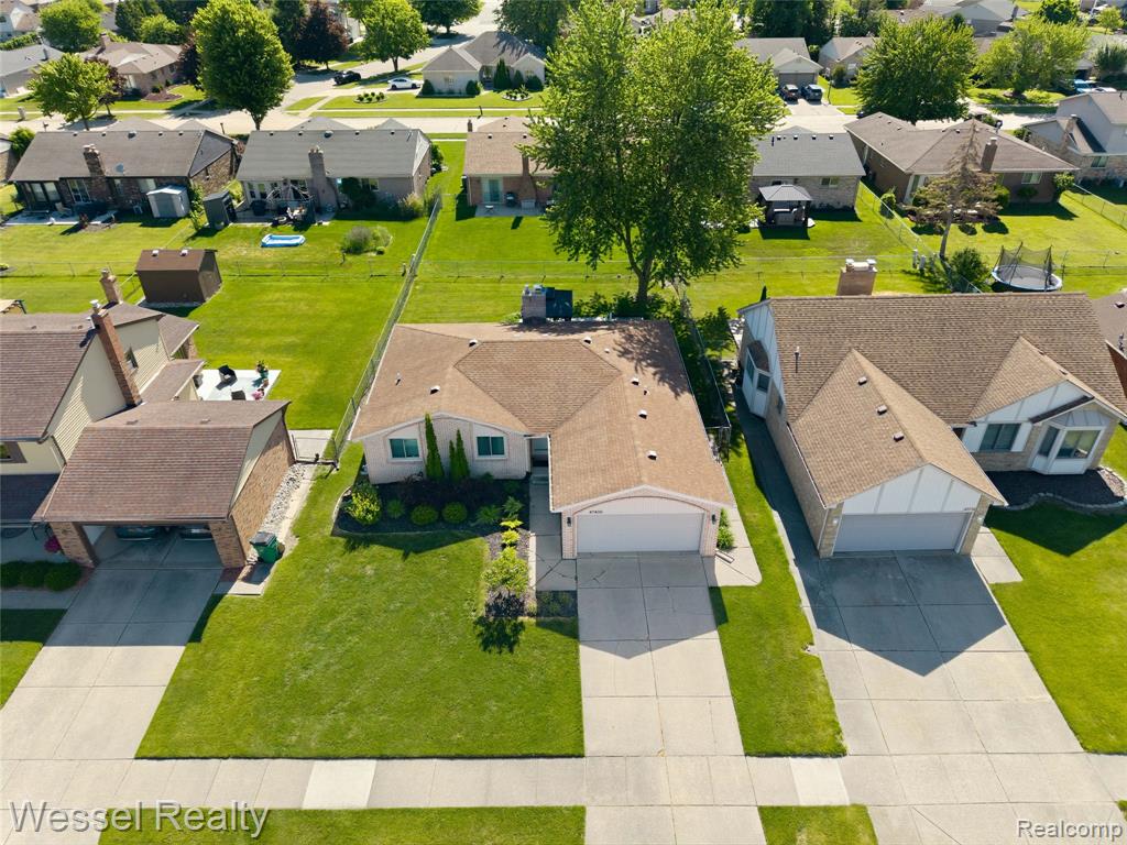47400 Sanborn Drive, Macomb, MI 48044 — Photo 2