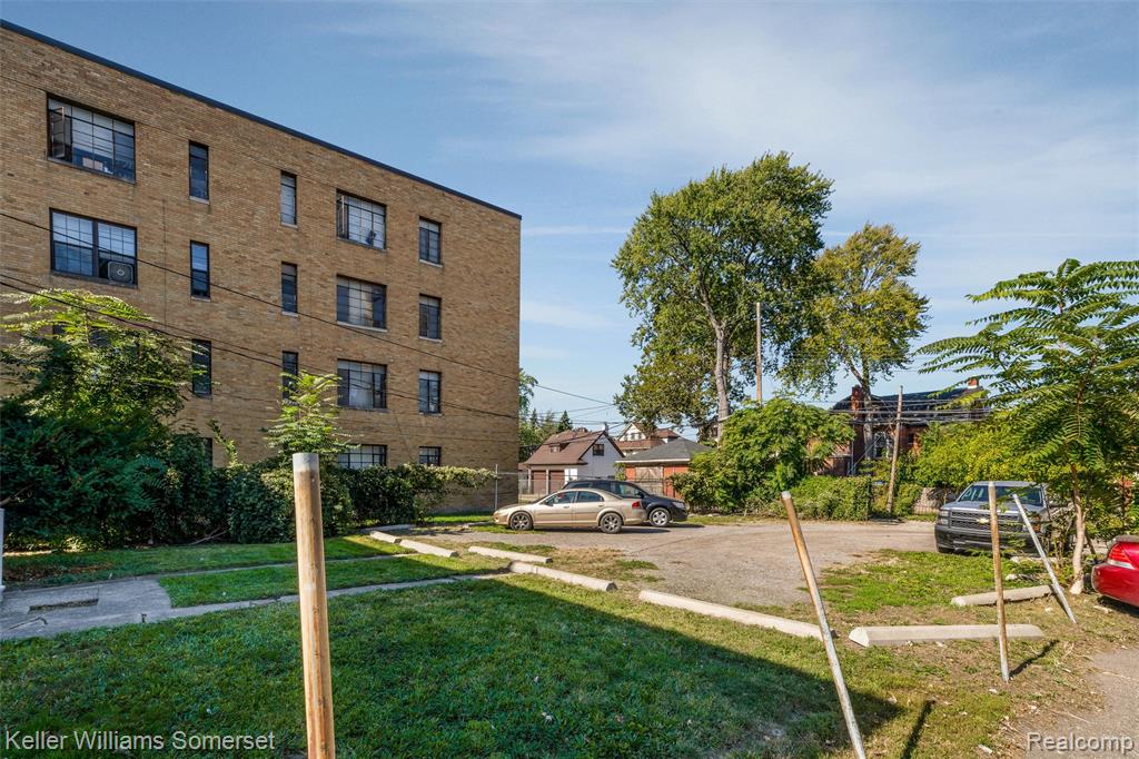 638 Seward Street, Detroit, MI 48202 — Photo 42