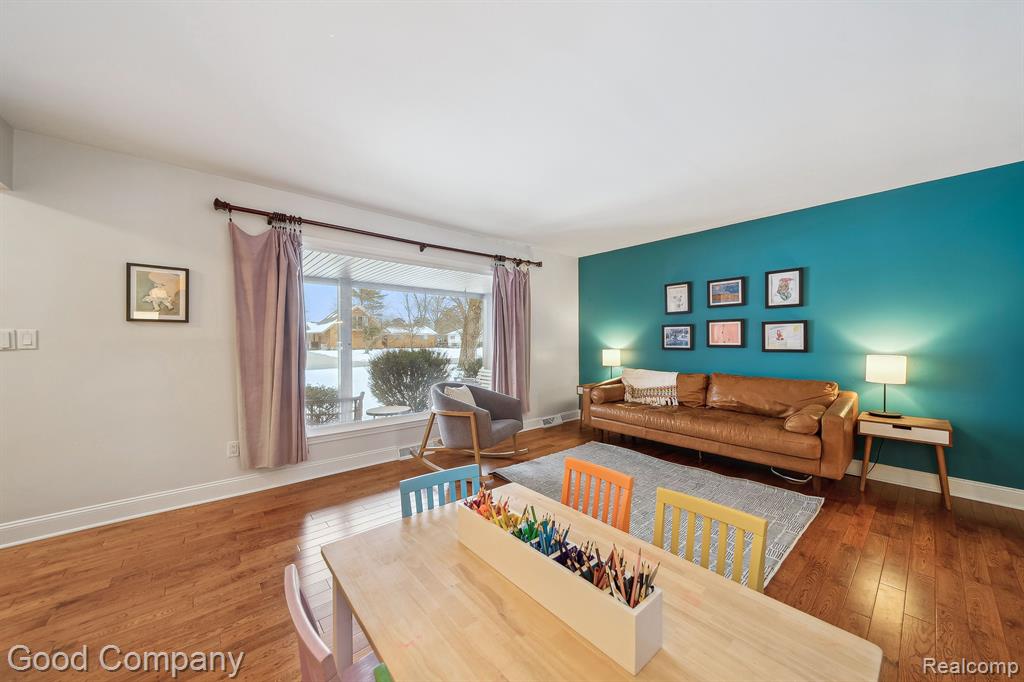 3370 INDIANDALE Drive, Orchard Lake Village, MI 48324 — Photo 26