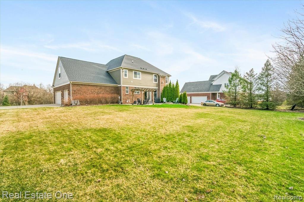 48025 E OXFORD Court, Canton, MI 48187 — Photo 12
